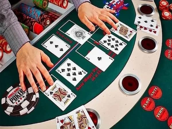 Hướng dẫn luật chơi Poker đơn giản dễ hiểu cho người mới