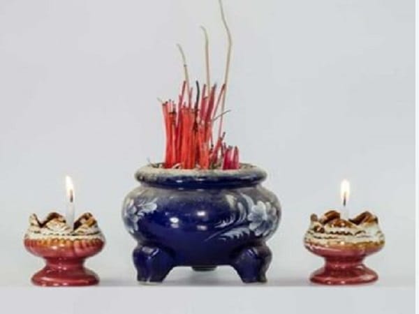 Mơ thấy hương đèn mang điềm báo tốt hay xấu?