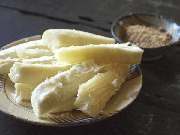 Nhìn thấy củ sắn