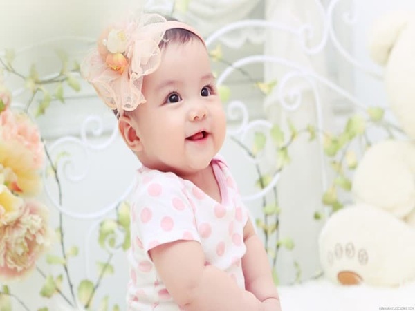 Nằm mơ thấy em bé cười với mình là điềm báo gì? lành hay dữ?