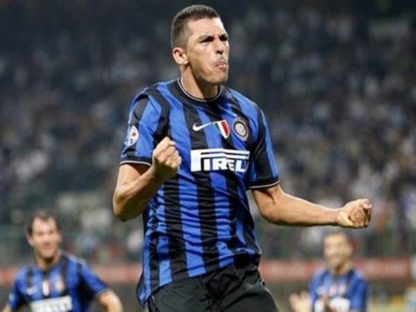 Lucio trong màu áo CLB Inter Milan